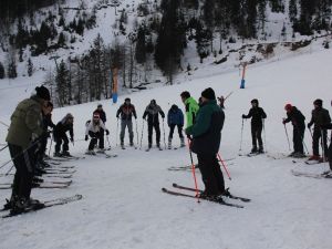 Artvin Atabarı Kayak Merkezi’nde Kayak Sezonu Açıldı