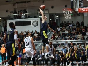 Fener Yine Kazandı: Kartal’ın Hasreti 15 Maça Çıktı