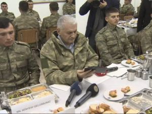 Erdoğan Telefonla Askerlere Seslendi