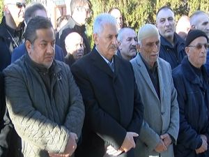 Başbakan İlkokul Öğretmeninin Cenaze Törenine Katıldı