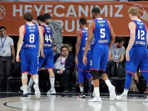 Anadolu Efes, Panathinaikos Deplasmanında