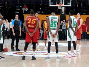 Galatasaray, İki Avrupa Maçından Mağlup Ayrıldı