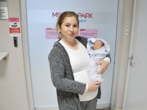 870 Gram Doğdu Hayata Tutundu