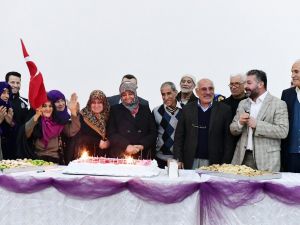 Hayatlarında İlk Defa Doğum Günü Kutladılar
