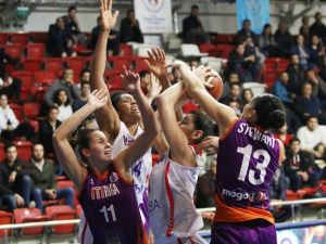 Mersin Büyükşehir Belediyespor, Çeyrek Finale Göz Kırptı