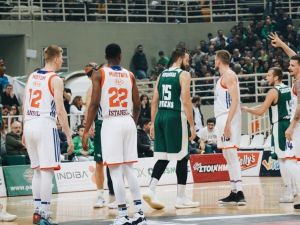 Anadolu Efes Deplasmanda Yine Kaybetti