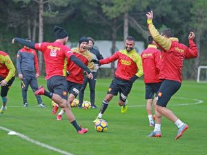Göztepe Hazırlıklarını Sürdürüyor