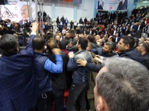 Chp İzmir İl Kongresinde Kavga