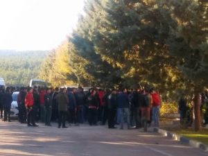 Gaziantepspor’da Taraftarlar Kulübü Bastı