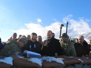 İçişleri Bakanı Soylu, Ağrı Dağı’nda