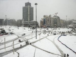 Tam 1 Yıl Önce İstanbul Bembeyazdı