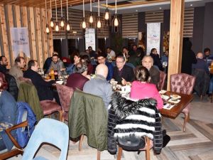 Trabzon Forum’dan, Gazetecilere Anlamlı Hediye