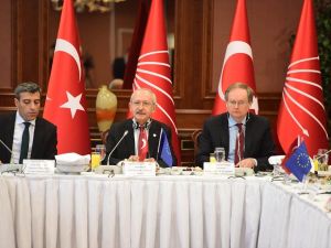 Kılıçdaroğlu Ab Ülkelerinin Büyükelçileri İle Bir Araya Geldi