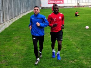 Samsunspor’da Serbest Kalan Oyuncu Sayısı Artıyor