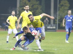 Fenerbahçe Arnavut Ekibiyle 2-2 Berabere Kaldı