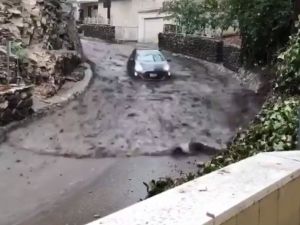 Selden Kaçırmak İçin Suyla Yarıştı