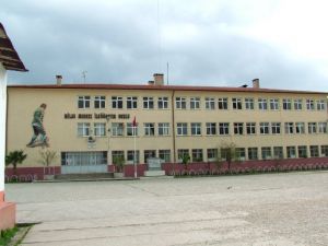 Milas’ta Öğrenciye Psikolojik Baskı İddiası