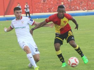 Göztepe, Segbefia’yı Gönderdi