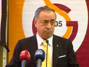 "Titanik’teyiz Buz Dağı Yaklaşıyor, Baloya Devam Etmeyin”