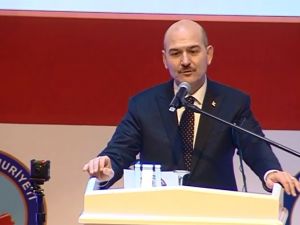 İçişleri Bakanı O Eleştirilere Tepki Gösterdi