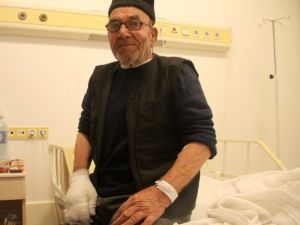 Yanan Evine Değil Kedilerine Üzülen Güzel İnsan