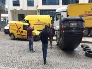 Rize'de Trafik Kazası Ucuz Atlatıldı