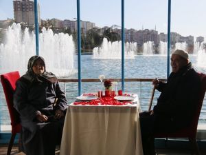 87’lik Çifte 70’inci Evlilik Yıl Dönümü Sürprizi