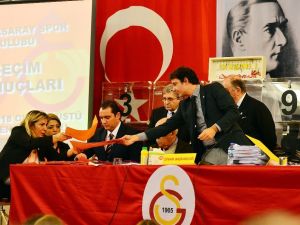 8 Sandık Açıldı: Özbek Önde