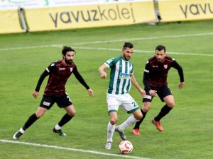 Giresunspor Evinde Yara Aldı