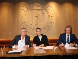 Rvp İmzayı Attı