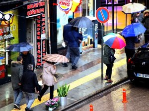 Doğu Karadeniz’de Fırtına Uyarısı