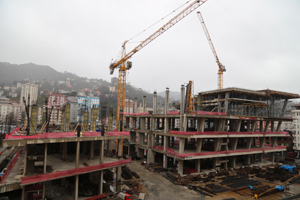 Rize'de AVM İnşaatından Düşen İşçi Hayatını Kaybetti