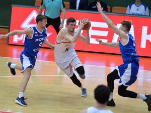 Banvit Sahasında Polonya Ekibini Devirdi