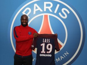 Paris Saint Germain, Lassana Diarra’yı Kadrosuna Kattı