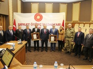 Artvin’de 15 Temmuz Gazileri İçin “Devlet Övünç Madalyası Ve Beratı Tevcih” Töreni Düzenlendi