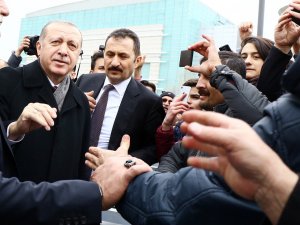Vatandaşlardan Cumhurbaşkanı Erdoğan’a Sevgi Gösterisi