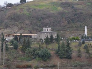 Trabzon’da Tarihi Cephanelik Binasının Yanına Yapılan İnşaata Tepki