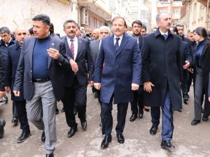 Hakan Çavuşoğlu, Roketin Düştüğü Bölgede