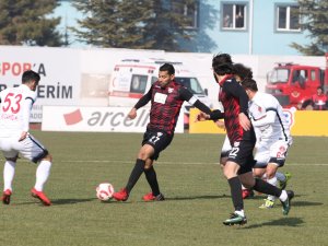 Ümraniyespor Deplasmanda Kazanmasını Bildi