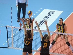 Galatasaray Kulübü Haftayı Mutlu Kapattı