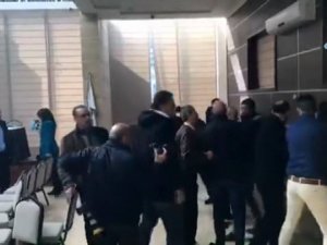 Abd’li Heyet Toplantıdan Atıldı
