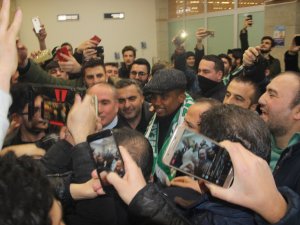 Eto’o Çoşkuyla Karşılandı