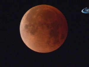 ’Süper Kanlı Mavi Ay Tutulması’ Los Angeles’da İzlendi