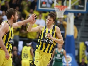 Fenerbahçe Doğuş, Olympiakos Deplasmanında