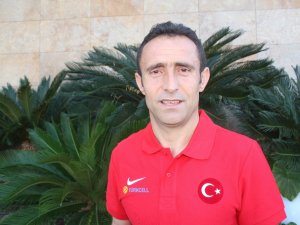 "Her Gece Mehmetçiklerimize Dua Ediyorum"