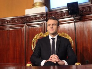 Macron, Tunus’un Demokrasi Gelişmelerini Değerlendirdi