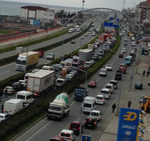 Doğu Karadeniz’de trafiğe kayıtlı araç sayısı yüzde 5,4 arttı