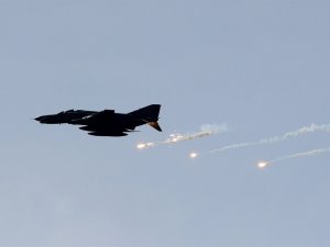 Halep’te Hava Saldırısı: 10 Ölü