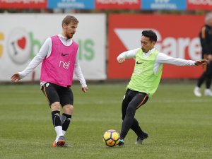Nagatomo, Sivas Maçı Kamp Kadrosuna Alındı