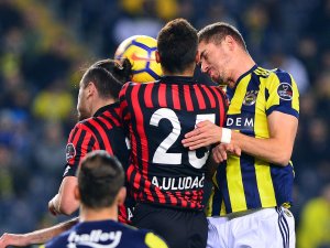 Kadıköy’de İlk Yarı Tek Gol